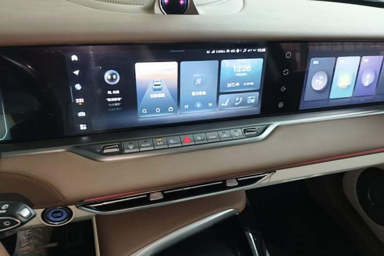 Used VOYAH FREE 2021 Four-Wheel Drive All-Electric First Edition Commemorative Edition Exclusive Luxury Package Audio And AC Panel