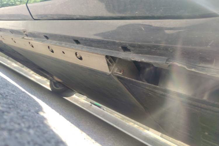 Used VOYAH FREE 2021 Four-Wheel Drive Extended-Range First Edition Commemorative Edition Exclusive Luxury Package Chassis Rear Left