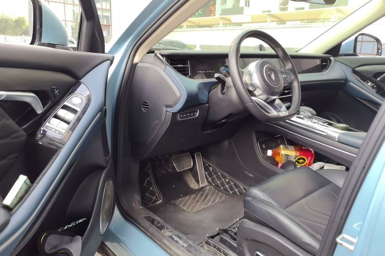Used VOYAH FREE 2021 Four-Wheel Drive Standard Range-Extended Exclusive Luxury Package Driver Seat