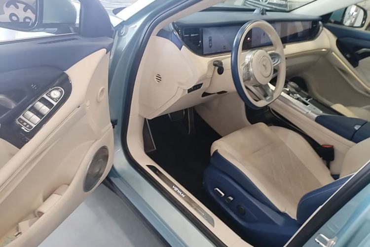 Used VOYAH FREE 2021 Four-Wheel Drive Standard Range-Extended Exclusive Luxury Package Driver Seat