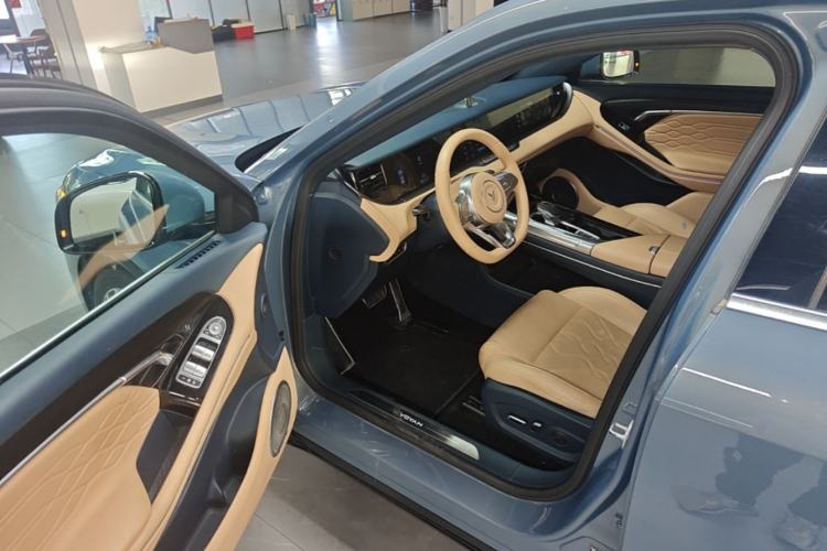 Used VOYAH FREE 2021 Four-Wheel Drive Standard Range-Extended Exclusive Luxury Package Driver Seat