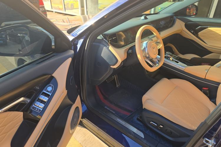 Used VOYAH FREE 2021 Four-Wheel Drive Standard Range-Extended Version Driver Seat