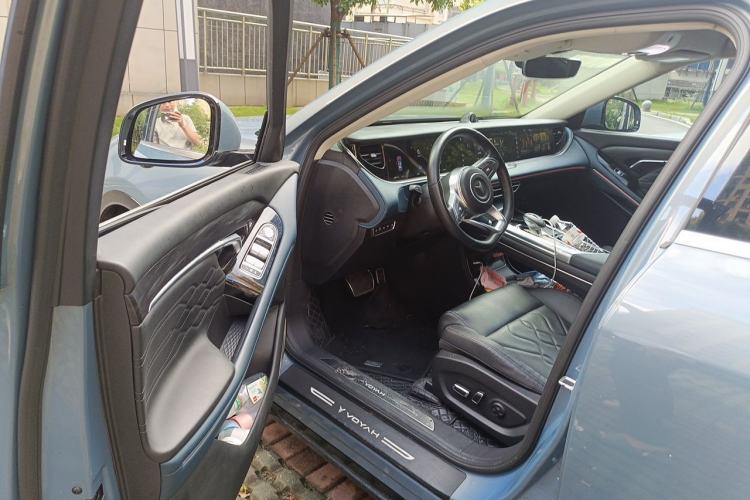 Used VOYAH FREE 2021 Four-Wheel Drive Standard Range-Extended Exclusive Luxury Package Driver Seat