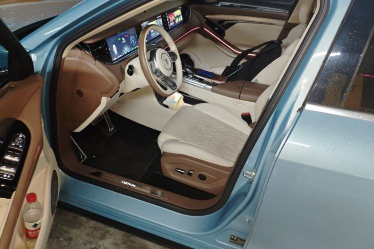 Used VOYAH FREE 2021 Four-Wheel Drive Standard Range-Extended Exclusive Luxury Package Driver Seat