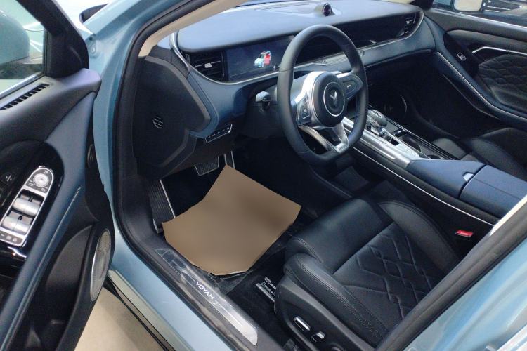 Used VOYAH FREE 2021 Two-Wheel Drive Standard Pure Electric City Edition Driver Seat