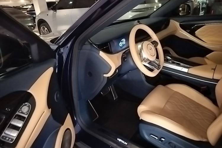 Used VOYAH FREE 2021 Four-Wheel Drive Standard Range-Extended Exclusive Luxury Package Driver Seat