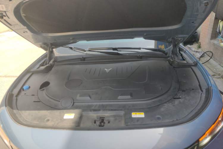 Used VOYAH FREE 2021 Four-Wheel Drive Standard Range-Extended Exclusive Luxury Package Engine Bay