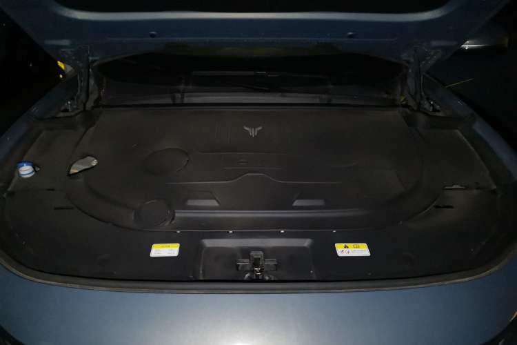 Used VOYAH FREE 2021 Four-Wheel Drive Standard Range-Extended Exclusive Luxury Package Engine Bay
