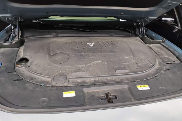 Used VOYAH FREE 2021 Four-Wheel Drive Standard Range-Extended Exclusive Luxury Package Engine Bay