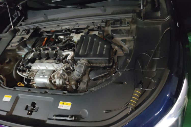 Used VOYAH FREE 2021 Four-Wheel Drive Standard Range-Extended Version Engine Bay Left