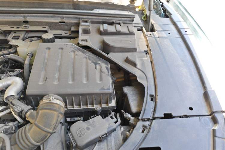 Used VOYAH FREE 2021 Four-Wheel Drive Standard Range-Extended Exclusive Luxury Package Engine Bay Left