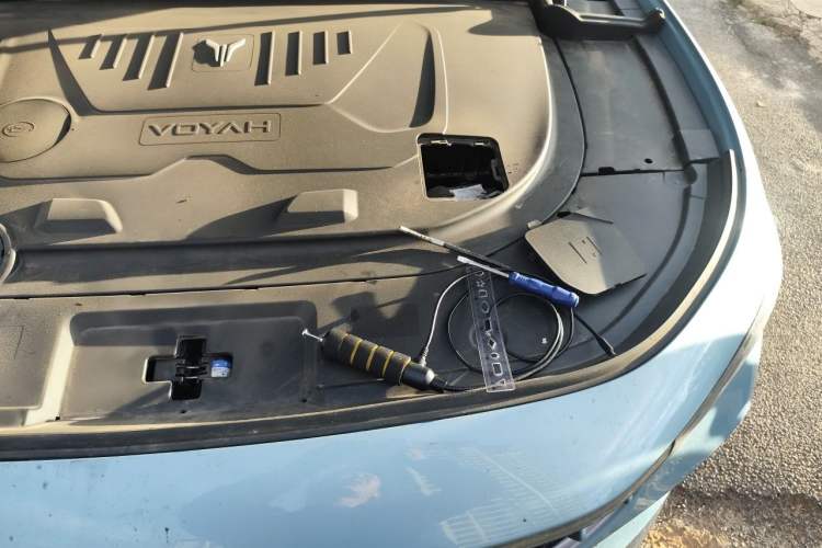 Used VOYAH FREE 2021 Four-Wheel Drive Standard Range-Extended Exclusive Luxury Package Engine Bay Left