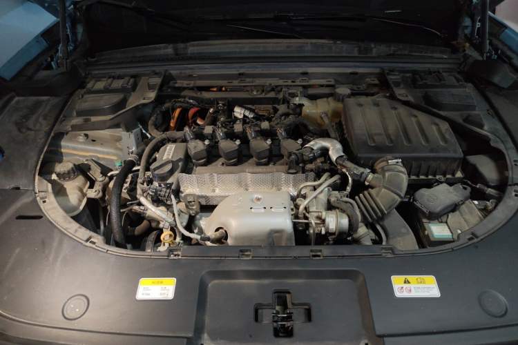 Used VOYAH FREE 2021 Four-Wheel Drive Standard Range-Extended Exclusive Luxury Package Engine Bay
