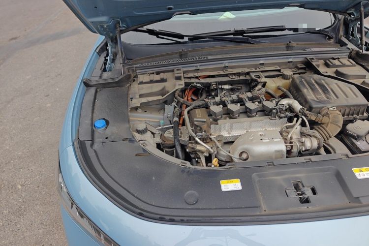 Used VOYAH FREE 2021 Four-Wheel Drive Standard Range-Extended Exclusive Luxury Package Engine Bay Right