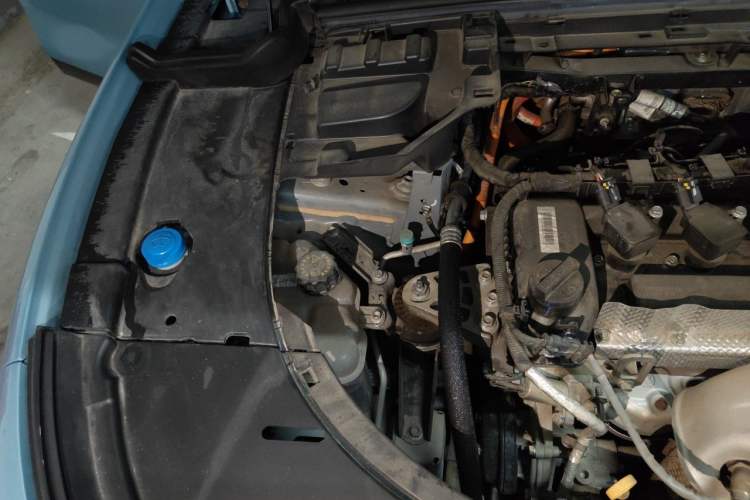 Used VOYAH FREE 2021 Four-Wheel Drive Standard Range-Extended Exclusive Luxury Package Engine Bay Right