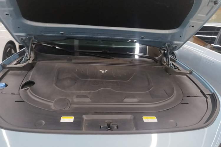 Used VOYAH FREE 2021 Four-Wheel Drive Standard Range-Extended Exclusive Luxury Package Engine Bay