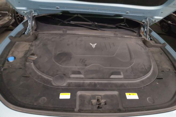 Used VOYAH FREE 2021 Four-Wheel Drive Standard Range-Extended Exclusive Luxury Package Engine Bay
