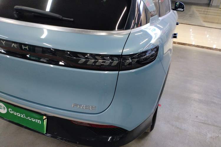 Used VOYAH FREE 2021 Two-Wheel Drive Standard Pure Electric City Edition Exterior 3