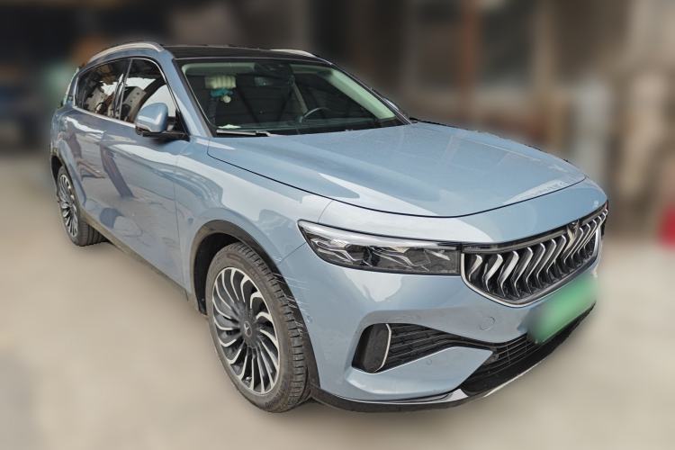 Used VOYAH FREE 2021 Four-Wheel Drive Standard Range-Extended Exclusive Luxury Package Front Right 45 Deg