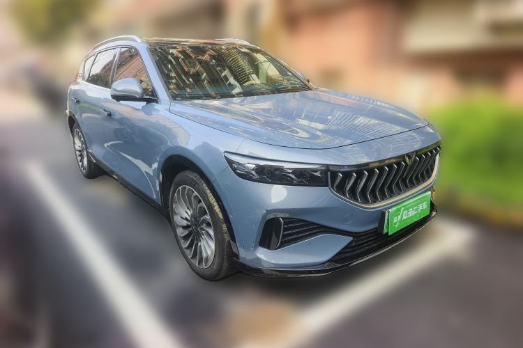 Used VOYAH FREE 2021 Four-Wheel Drive Standard Range-Extended Exclusive Luxury Package Front Right 45 Deg
