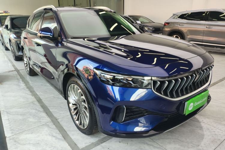 Used VOYAH FREE 2021 Four-Wheel Drive Standard Range-Extended Exclusive Luxury Package Front Right 45 Deg