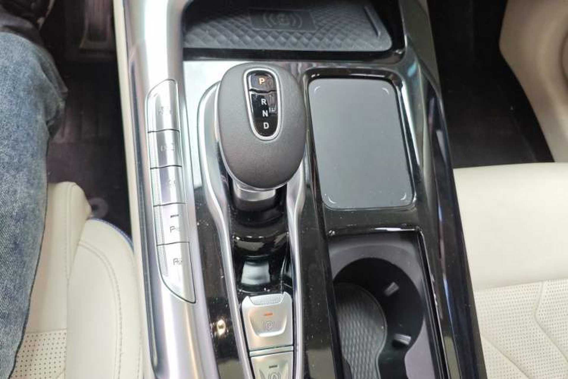 Used VOYAH FREE 2021 Four-Wheel Drive Standard Range-Extended Exclusive Luxury Package Gear Lever