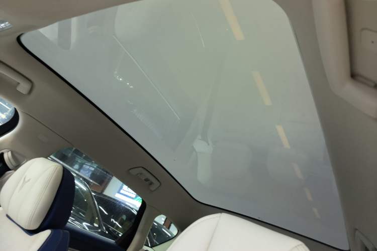Used VOYAH FREE 2021 Four-Wheel Drive All-Electric First Edition Commemorative Edition Exclusive Luxury Package Headliner