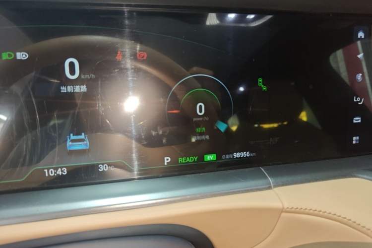 Used VOYAH FREE 2021 Four-Wheel Drive Standard Range-Extended Exclusive Luxury Package Instrument Cluster