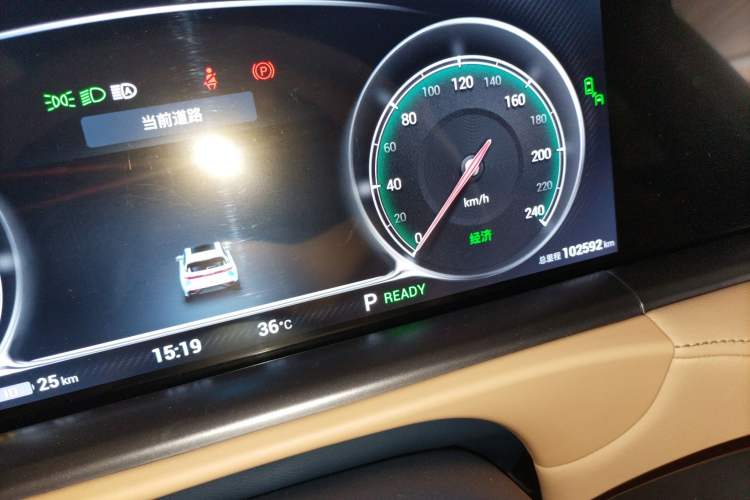 Used VOYAH FREE 2021 Two-Wheel Drive Standard Pure Electric City Edition Instrument Cluster