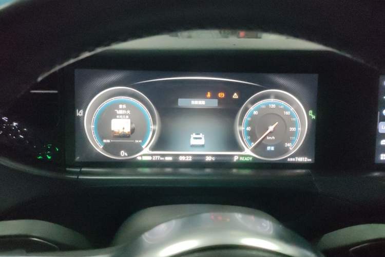 Used VOYAH FREE 2021 Two-Wheel Drive Standard Pure Electric City Edition Instrument Cluster