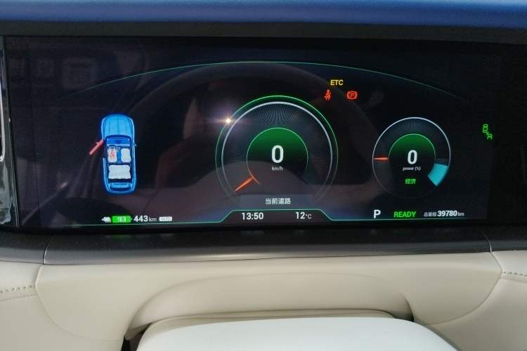 Used VOYAH FREE 2021 Four-Wheel Drive Standard All-Electric Exclusive Luxury Package Instrument Cluster