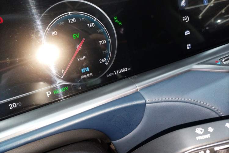 Used VOYAH FREE 2021 Four-Wheel Drive Standard Range-Extended Exclusive Luxury Package Instrument Cluster