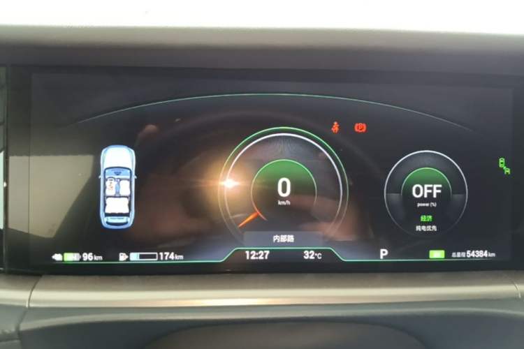 Used VOYAH FREE 2021 Four-Wheel Drive Standard Range-Extended Exclusive Luxury Package Instrument Cluster