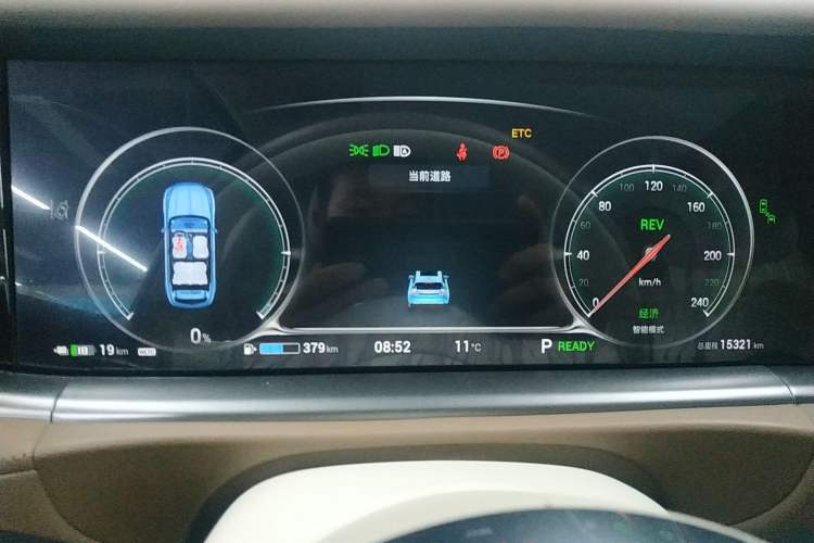 Used VOYAH FREE 2021 Four-Wheel Drive Standard Range-Extended Exclusive Luxury Package Instrument Cluster