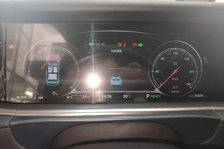 Used VOYAH FREE 2021 Four-Wheel Drive Standard Range-Extended Exclusive Luxury Package Instrument Cluster