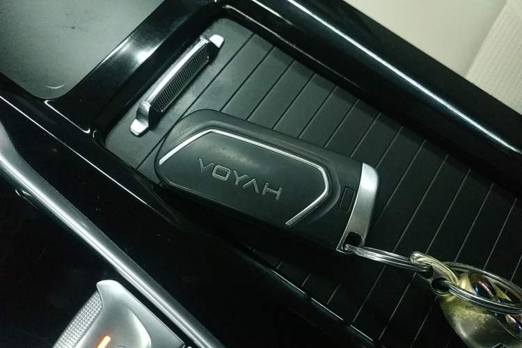 Used VOYAH FREE 2021 Four-Wheel Drive Standard Range-Extended Exclusive Luxury Package Interior 1