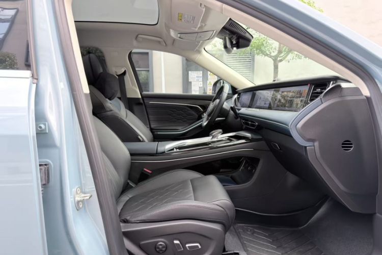 Used VOYAH FREE 2021 Four-Wheel Drive Extended-Range First Edition Commemorative Edition Exclusive Luxury Package Interior 4