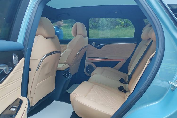 Used VOYAH FREE 2021 Four-Wheel Drive Extended-Range First Edition Commemorative Edition Exclusive Luxury Package Interior 5