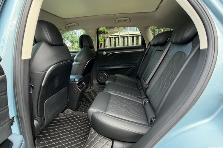 Used VOYAH FREE 2021 Four-Wheel Drive Standard All-Electric Exclusive Luxury Package Interior 5