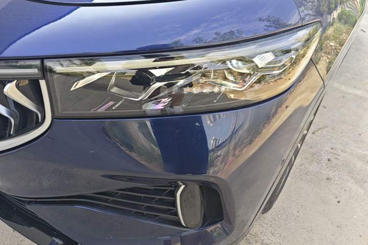 Used VOYAH FREE 2021 Four-Wheel Drive Standard Range-Extended Exclusive Luxury Package Left Front Headlight