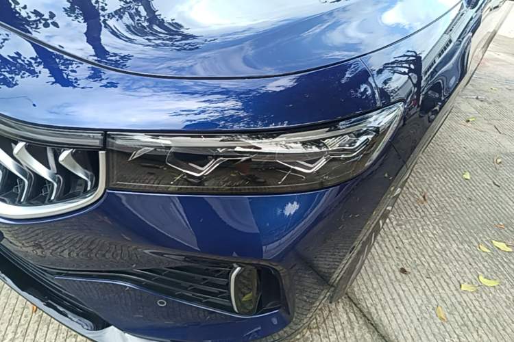 Used VOYAH FREE 2021 Four-Wheel Drive Standard Range-Extended Exclusive Luxury Package Left Front Headlight