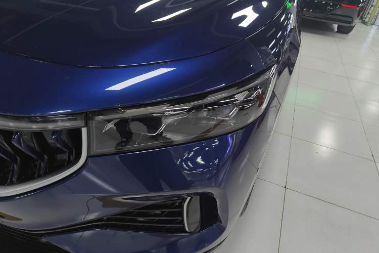 Used VOYAH FREE 2021 Four-Wheel Drive Standard Range-Extended Exclusive Luxury Package Left Front Headlight