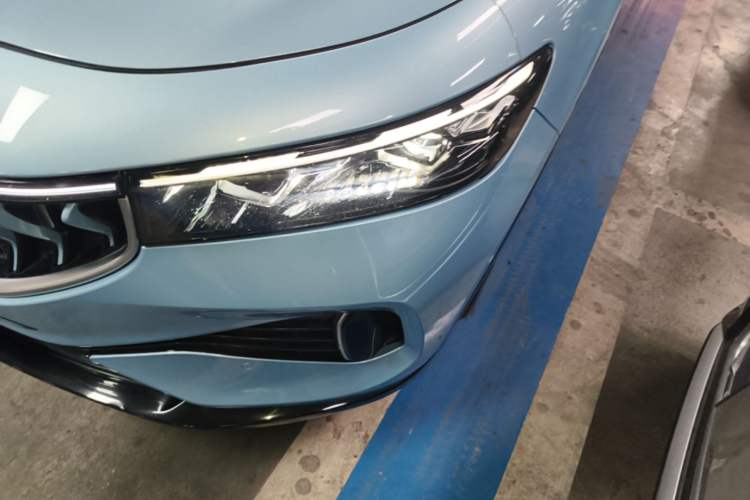 Used VOYAH FREE 2021 Four-Wheel Drive Extended-Range First Edition Commemorative Edition Exclusive Luxury Package Left Front Headlight