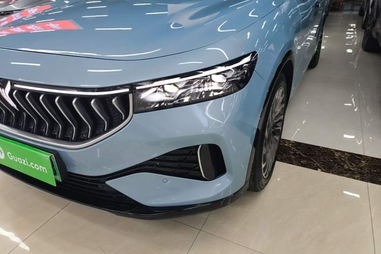 Used VOYAH FREE 2021 Two-Wheel Drive Standard Pure Electric City Edition Left Front Headlight