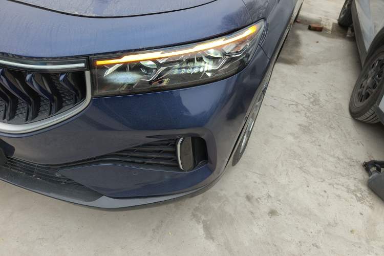 Used VOYAH FREE 2021 Four-Wheel Drive Standard All-Electric Exclusive Luxury Package Left Front Headlight