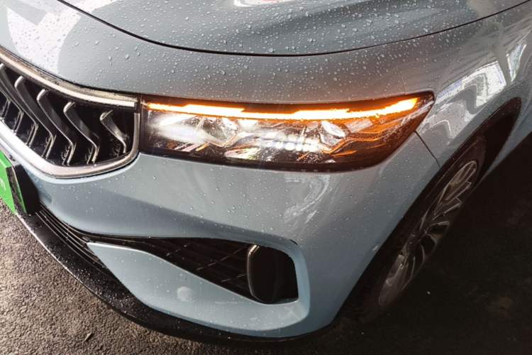 Used VOYAH FREE 2021 Four-Wheel Drive All-Electric First Edition Commemorative Edition Exclusive Luxury Package Left Front Headlight