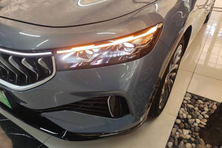 Used VOYAH FREE 2021 Four-Wheel Drive Standard Range-Extended Exclusive Luxury Package Left Front Headlight