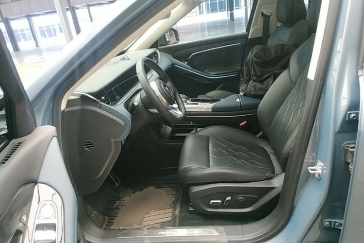 Used VOYAH FREE 2021 Four-Wheel Drive Standard Range-Extended Exclusive Luxury Package Left Front Seat