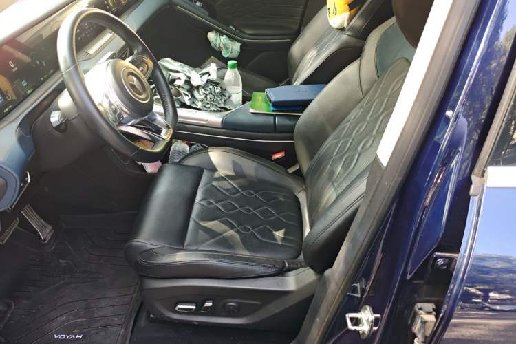 Used VOYAH FREE 2021 Four-Wheel Drive Standard All-Electric Exclusive Luxury Package Left Front Seat