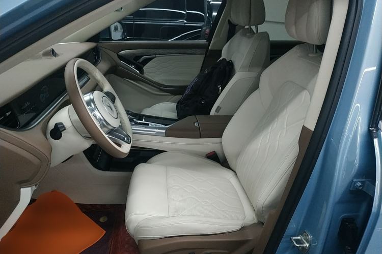 Used VOYAH FREE 2021 Four-Wheel Drive Standard Range-Extended Exclusive Luxury Package Left Front Seat
